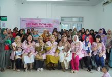 Srikandi PLN Batam Cegah Stunting dengan Program Ibu Asuh di Kampung Jabi Srikandi PLN Batam Cegah Stunting dengan Program Ibu Asuh di Kampung Jabi
