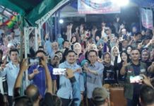 Kampanye di Batuaji Disambut Atraksi Emak-emak dan di Pasar Victoria Membludak Amsakar Achmad dan Li Claudia