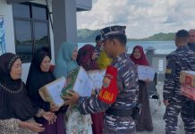 Danposal Jemaja bersama Anggota Gelar Bakti Sosial ke Warga Kurang Mampu Danposal Jemaja bersama Anggota Gelar Bakti Sosial ke Warga Kurang Mampu