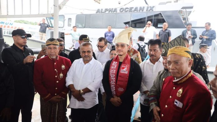 Kami Mau Rudi-Rafiq Membangun Seluruh Kepri Kami Mau Rudi-Rafiq Membangun Seluruh Kepri