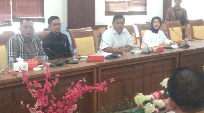 Komisi II DPRD Batam Dukung Dinas Koperasi Siapkan Pinjaman Bunga 0 Persen Komisi II DPRD Batam Dukung Dinas Koperasi Siapkan Pinjaman Bunga 0 Persen