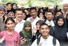 Mayoritas Masyarakat Yakin Kepri Maju Jika Rudi-Rafiq Gubernur-nya Mayoritas Masyarakat Yakin Kepri Maju Jika Rudi-Rafiq Gubernur-nya