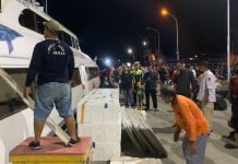 Polres Anambas Kawal Pergeseran 18 Kotak Suara, 55 Bilik Suara Serta Segel Pilkada 2024 Polres Anambas Kawal Pergeseran 18 Kotak Suara, 55 Bilik Suara Serta Segel Pilkada 2024