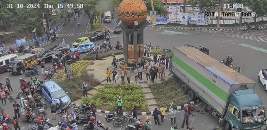 Kronologi dan Status Identitas Sopir Truk Kontainer Maut Berujung Diamuk Massa di Cipondoh Tanggerang