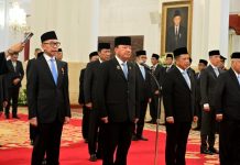 Presiden Prabowo Subianto Lantik 9 Anggota Kompolnas Periode 2024-2028 Presiden Prabowo Subianto Lantik 9 Anggota Kompolnas Periode 2024-2028