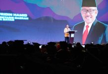 Pesan Sekda Jefridin ke Ribuan Wisudawan Politeknik Negeri Batam Tahun 2024 Politeknik Negeri Batam menggelar Wisuda Sarjana Tahun 2024