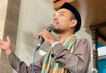 Ustad Abdul Somad Tegaskan Pentingnya Doa dan Persatuan di Natuna doa bagi umat Islam dalam kajian yang berlangsung di Masjid Al-Jami, Ranai, Natuna.