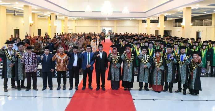 Institut Agama Islam Miftahul 'Ulum Tanjungpinang Wisuda 127 Institut Agama Islam Miftahul 'Ulum Tanjungpinang Wisuda 127