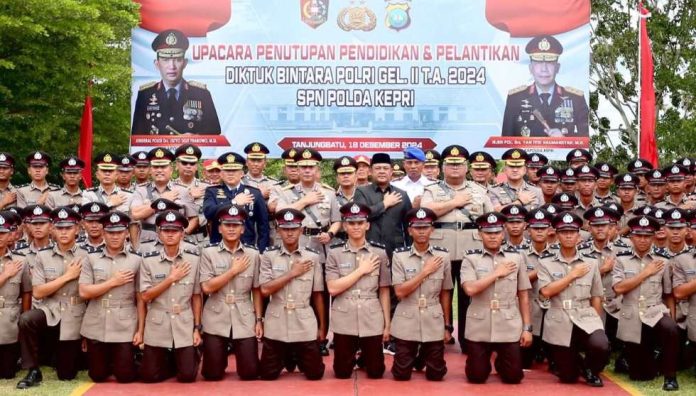 Kapolda Kepri Lantik 144 Bintara Polri Gelombang II 2024 di SPN Tanjung Batu