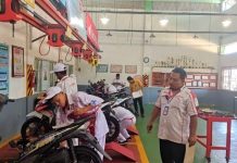 62 Siswa Ikuti Ujian Kompetensi Keahlian di SMK Mitra Binaan Astra Honda Motor Ujian Kompetensi Keahlian di SMK Mitra Binaan Astra Honda Motor