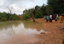 Bocah 12 Tahun Tanggelam di Kolam Bekas Galian di Dompak Bocah 12 Tahun Tanggelam di Kolam Bekas Galian di Dompak