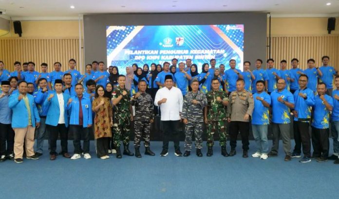 Hadiri Pelantikan KNPI Bintan, Bupati Roby