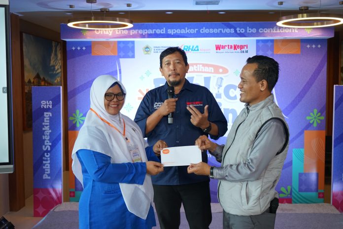 Apresiasi Peserta Public Speaking WartaKepri: Tiket Pesawat dan Voucher Hotel Gratis