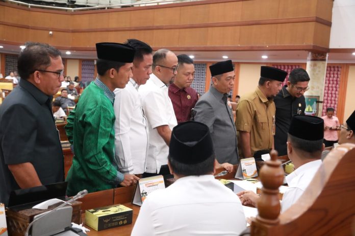 Paripurna DPRD Batam Agenda Laporan Reses dan Pembukaan Sidang II Tahun 2025
