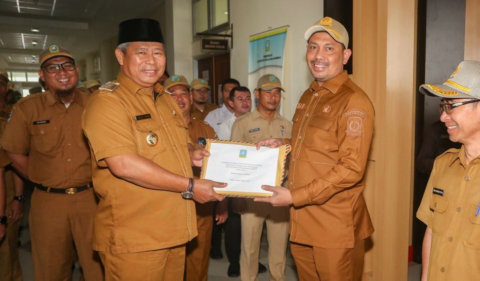 Bupati Anambas Abdul Haris Pimpin Apel Gabungan Awal Tahun 2025