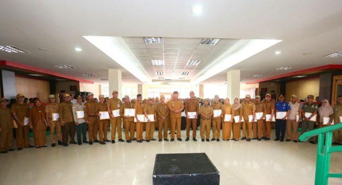 Bupati Anambas Abdul Haris Pimpin Apel Gabungan Awal Tahun 2025