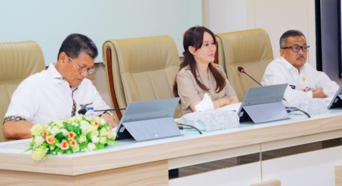 Li Claudia Tegaskan Peran Sentral Camat sebagai Garda Terdepan Pelayanan dan Data Kependudukan