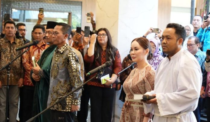 Menko Airlangga Lantik Amsakar Ahmad Sebagai Kepala BP Batam dan Li Claudia Wakil Kepala BP Batam