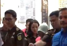Satu Kadis Bintan Serta 6 Pejabat Desa Ditetapkan Tersangka Pungli Satu Kadis Bintan Serta 6 Pejabat Desa Ditetapkan Tersangka Pungli