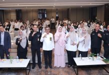 Sekda Jefridin Buka Bimtek Pelayanan Prima Badan Kepegawaian SDM Pemko Batam Sekda Jefridin Buka Bimtek Pelayanan Prima Badan