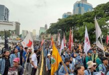 Tagar Mahasiswa IndonesiaGelap Desak Prabowo Evaluasi Total Program Makan Bergizi Gratis Tagar Mahasiswa IndonesiaGelap Desak Prabowo Evaluasi Total Program Makan Bergizi Gratis