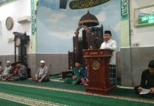 Sholat Isya Berjamaah, Wabup Anambas Wan Zuhendra Ajak Masyarakat Ramaikan Tempat Ibadah Wabup Anambas Wan Zuhendra Ajak Masyarakat Ramaikan Tempat Ibadah