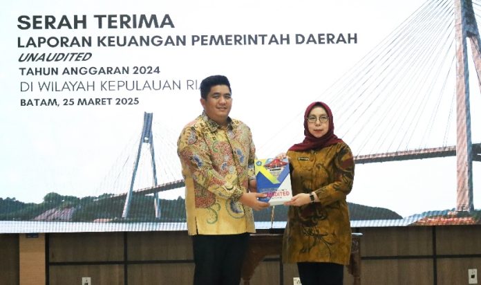 Bupati Bintan Serahkan Laporan Keuangan TA 2024 Unaudited Kepada BPK Kepri