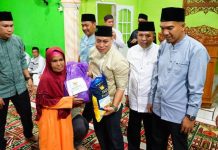 Bupati Lingga bersama Wakil Bupati Safari Ramadhan di Desa Rantau Panjang Bupati Lingga bersama Wakil Bupati Safari Ramadhan di Desa Rantau Panjang