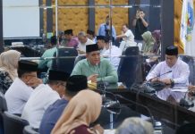 Bupati Roby dan Wakil Bupati Bintan Deby Gelar Rapat Staf Bersama Pimpinan OPD