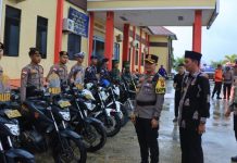 Mudik Aman dan Nyaman, Kapolres Anambas Gelar Apel Pasukan Operasi Ketupat Seligi 2025 Kapolres Anambas Gelar Apel Pasukan Operasi Ketupat Seligi 2025