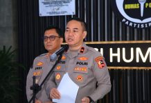 Polri Gelar Salat Gaib untuk Tiga Anggota yang Gugur dalam Tugas di Way Kanan Polri Gelar Salat Gaib untuk Tiga Anggota yang Gugur dalam Tugas di Way Kanan