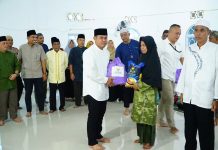 Safari Ramadhan Bupati dan Wakil Bupati Lingga ke Desa Penuba, Ada Kabar Baik dan Kabar Duka