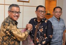 Sekda Jefridin Terima Kunker Komisi I DPRD Karimun, Studi Bahas Insentif ke Guru Sekda Jefridin Terima Kunker Komisi I DPRD Karimu, Studi Bahas Insentif ke Guru