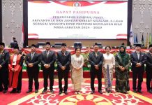 Wagub Nyanyang Hadiri Pelantikan PAW Anggota DPRD Kepri Ariyanto Lu dan Januar Robert Silalahi Wagub Nyanyang Hadiri Pelantikan PAW Anggota DPRD Kepri Ariyanto Lu dan Januar Robert Silalahi