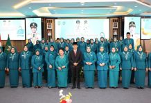 Wali Kota Batam Amsakar Achmad Kukuhkan Pengurus TP PKK Kota Batam 2025-2030 Pengurus TP PKK Kota Batam