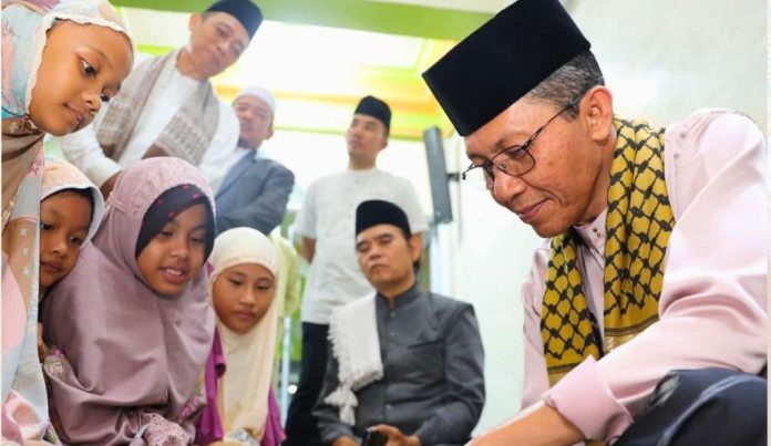 Wali Kota Batam, Amsakar Achmad Safari Ramadan ke Kelurahan Tiban Baru