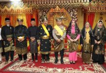 Wali Kota Batam Hadiri Prosesi Tepuk Tepung Tawar Kapolres Barelang Wali Kota Batam Hadiri Prosesi Tepuk Tepung Tawar Kapolres Barelang