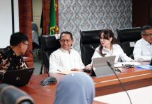 Walikota Amsakar Minta OPD Segera Tindaklanjuti Pemeriksaan Laporan Keuangan Pemko Tahun 2024 Walikota Amsakar Minta OPD Segera Tindaklanjuti Pemeriksaan Laporan Keuangan Pemko Tahun 2024
