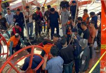 Bakamla RI Amankan 2 KIA Vietnam dan 30 ABK di Perairan Natuna Utara Bakamla RI Amankan 2 KIA Vietnam dan 30 ABK di Perairan Natuna Utara