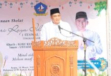 Bupati Bintan Roby Kurniawan Jadi Khatib Shalat Idul Fitri 1446 H Bupati Bintan Roby Kurniawan Jadi Khatib Shalat Idul Fitri 1446 H
