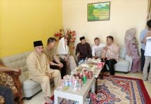 Open House Hadi Candra: Ketupat, Senyum, dan Semangat Baru untuk Natuna Lebaran Penuh Makna di Natuna: Maaf, Silaturahmi, dan Janji Pembangunan untuk Rakyat