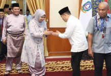 Wakapolda Brigjen Anom Wibowo Berlebaran dengan Gubernur Kepri, Perkuat Silahturahmi danSinergi Wakapolda Brigjen Anom Wibowo Berlebaran dengan