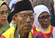 Jamaah Haji Tertua Karimun Wafat di Tanah Suci, Endang: Akibat Hipertensi Seorang jemaah haji asal Kecamatan Kundur Utara, Kabupaten Karimun, Abdul Kadir bin Abdul Salam (84), yang tergabung dalam Kelompok Terbang (Kloter) pertama 01/306 Embarkasi Batam pada 2 Mei 2025, meninggal dunia di Tanah Suci, pada Kamis, 8 Mei 2025.(Foto: Istimewa)
