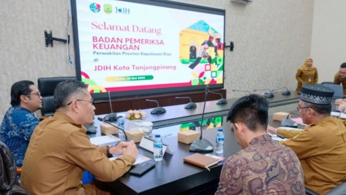Sekda Tanjungpinang Sambut Kunjungan BPK Kepri Bahas Penguatan JDIH