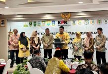Bupati Bintan Hadiri Rakor Penguatan Sinergi KPK dan Pemerintah Daerah Bupati Bintan Hadiri Rakor Penguatan Sinergi KPK dan Pemerintah Daerah