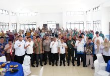 Jefridin Hadiri Halal bihalal Pemko Batam Bersama RT/RW Kecamatan Belakangpadang Jefridin Hadiri Halal bihalal Pemko Batam Bersama RT/RW Kecamatan Belakangpadang