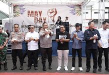 Hari Buruh Internasional, Amsakar Achmad Serukan Jaya Buruh, Jaya Indonesia Hari Buruh Internasional, Amsakar Achmad Serukan Jaya Buruh, Jaya Indonesia