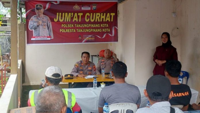Jumat Curhat, Tukang Parkir Keluhkan Banyak Masyarakat Tidak Membayar Parkir