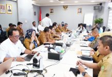 Pemko dan BP Batam akan Bongkar Reklame Liar yang Tidak Berizin Reklame Liar