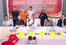 Polda Kepri Tangkap Operator SPBU di Kabil Batam Jual Pertalite ke Jerigen Polda Kepri Tangkap Operator SPBU di Kabil Batam Jual Pertalite ke Jerigen